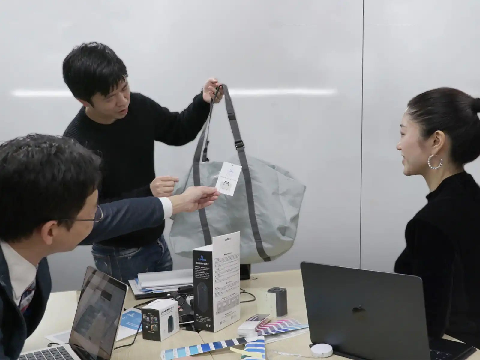 ずれないキャリーオンバッグ開発ストーリー 